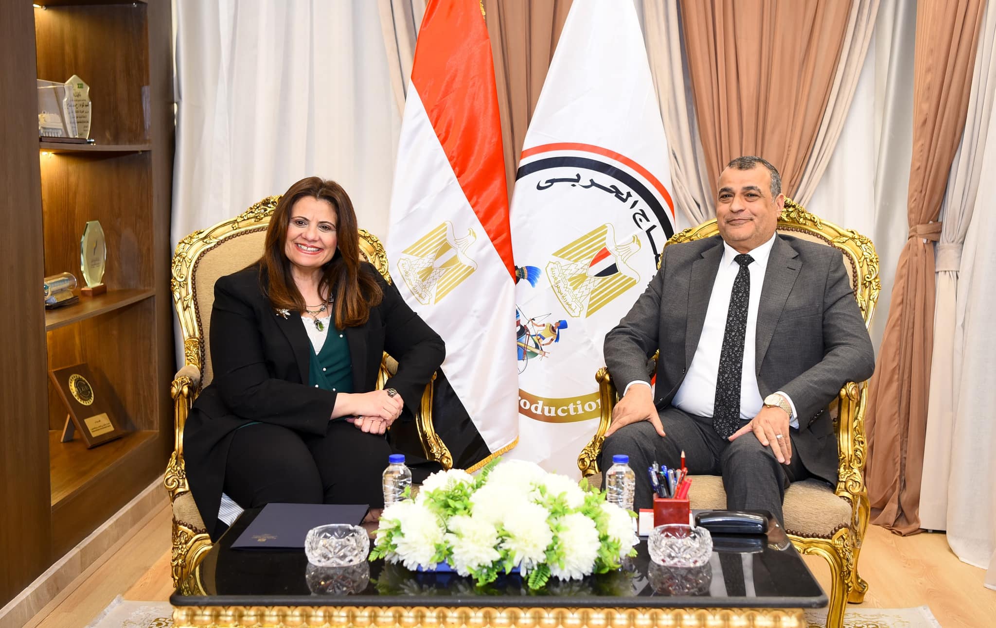 وزير الإنتاج الحربي يستقبل وزيرة الهجرة لبحث التعاون لدعم المصريين بالخارج الراغبين في إقامة مشروعات استثمارية صناعية بمصر