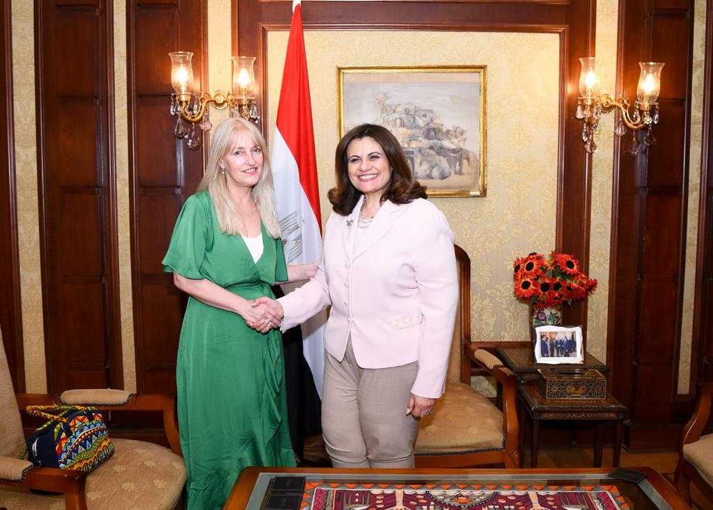 وزيرة الهجرة تلتقي سفيرة أيرلندا بالقاهرة لبحث سبل تعزيز التعاون الثنائي المشترك في ملفي مواجهة الهجرة غير الشرعية ورعاية الجاليات